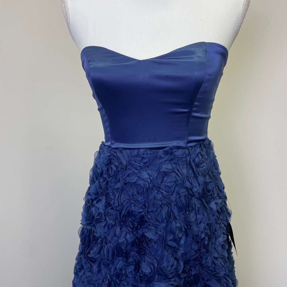 NEW Lulus Navy Blue Satin Strapless 3D Rosette Floral Maxi Gown XS Dress - Picture 5 of 16